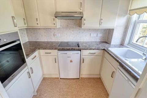2 bedroom apartment for sale, Clacton on Sea CO15
