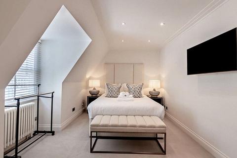 Grosvenor Hill, London, W1K