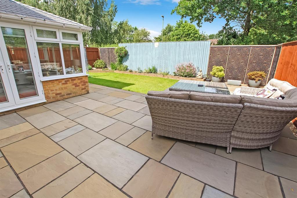 Rear Garden (1).jpg