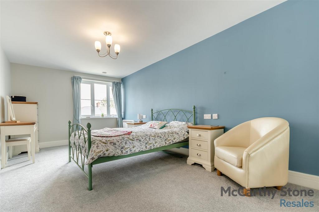 8653806-interior01.jpg