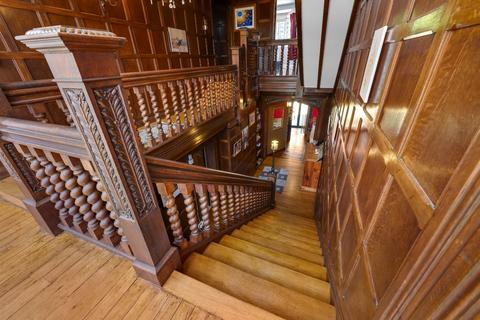 5 bedroom terraced house for sale, Mayfield Road, Weybridge, Surrey, KT13