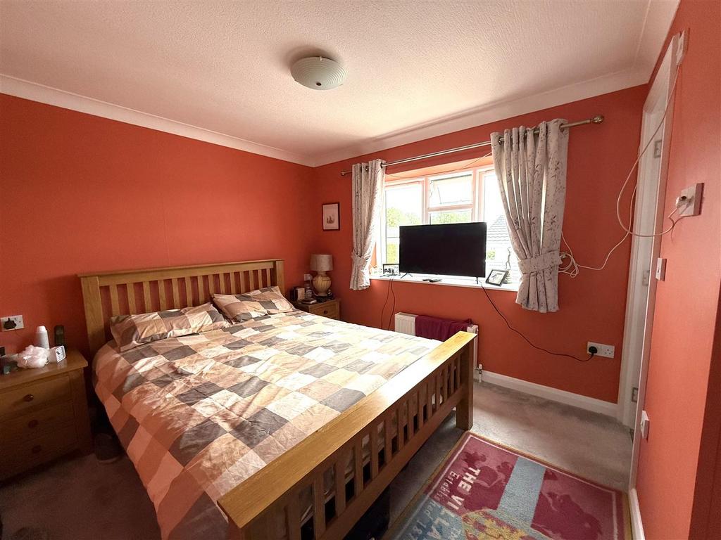 141 ll bed 4.jpeg