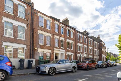 2 bedroom flat for sale, Northlands Street, London, SE5