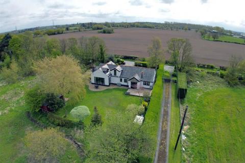 Ennisdown The Runnell, Neston, CH64 3TG