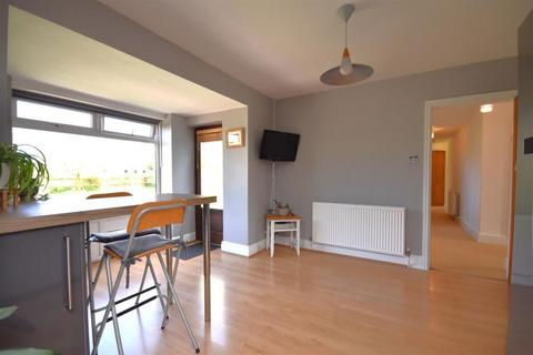 Ennisdown The Runnell, Neston, CH64 3TG