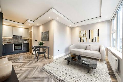 Baker Street, Weybridge KT13