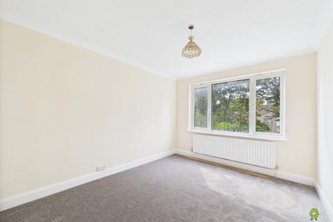 70 Holly Hill Road, Erith, DA8 1QD