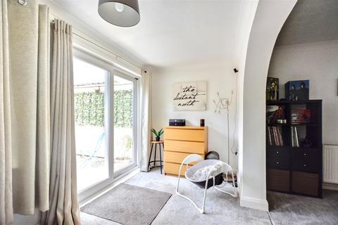 3 bedroom semi-detached house for sale, Queens Avenue, Ilkeston