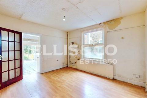 4 bedroom semi-detached house for sale, Chaplin Road, Wembley, HA0