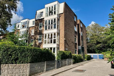 1 bedroom ground floor flat for sale, Regent Court, Withington Road, Whalley Range