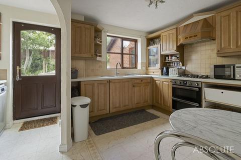 4 bedroom detached house for sale, Barn Owl Close, Torquay, TQ2