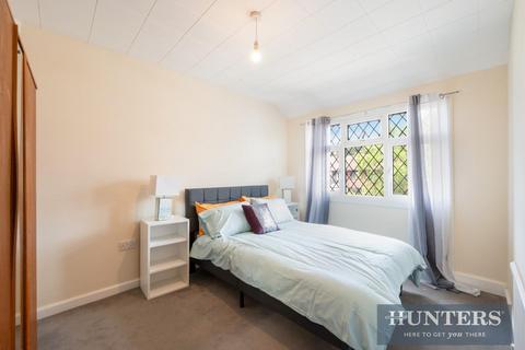 8 Elmdene, Surbiton, KT5 9PW