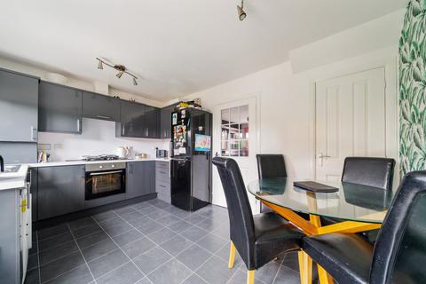 60 Gleddoch Road, Glasgow, G52 4BD