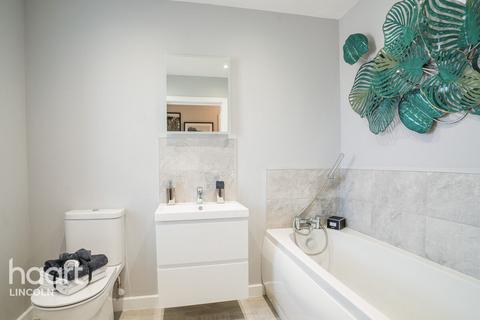 3 bedroom detached house for sale, Kings Park Road, Scartho