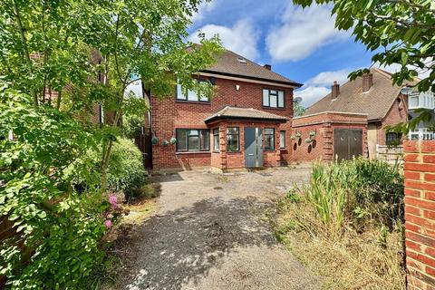 6 bedroom detached house for sale, Park Road, Stanford-Le-Hope