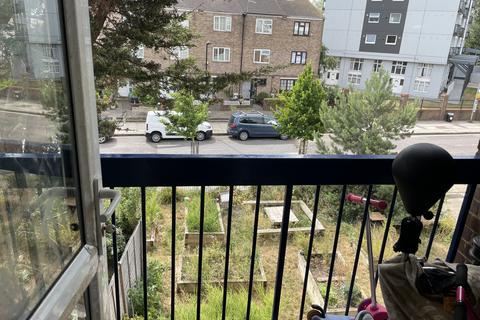 2 bedroom flat for sale, Daubeney Road, London E5