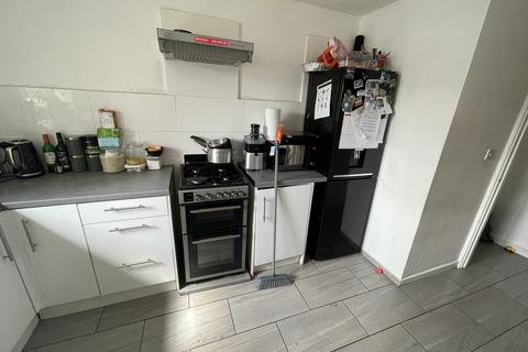 2 bedroom flat for sale, Daubeney Road, London E5