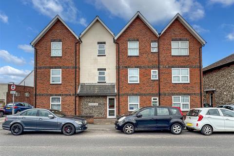 Terminus Road, Littlehampton BN17