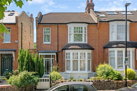 35 Collingwood Avenue, London, N10 3EH