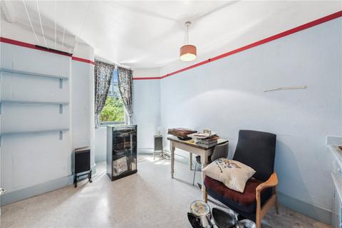 35 Collingwood Avenue, London, N10 3EH