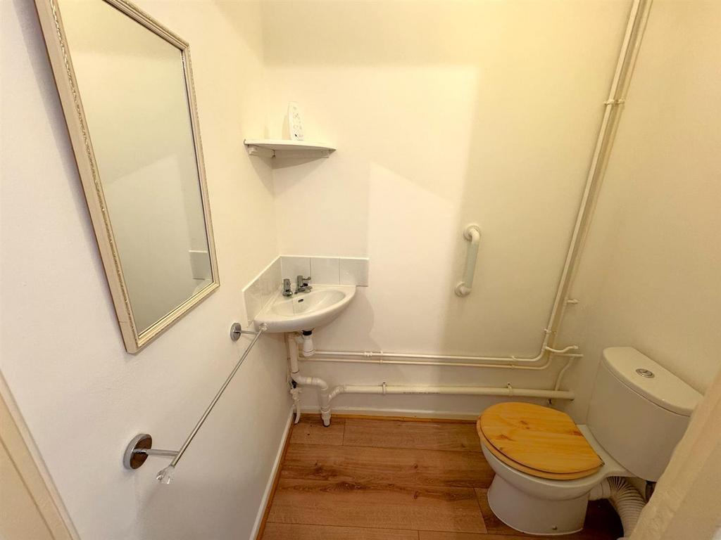 Thumbnail image2.jpg