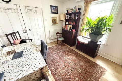 4 bedroom end of terrace house for sale, Lyndhurst Road, Exmouth