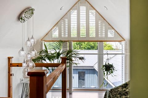 4 bedroom detached house for sale, Modern, Chain Free, Four Bedroom House with Two Bedroom Annexe