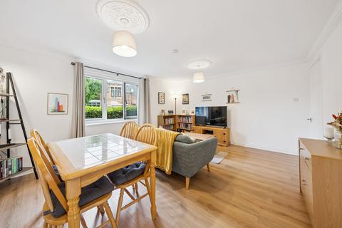 2 bedroom flat for sale, 87c, Shawhill Road, Shawlands, Glasgow, G41 3RW