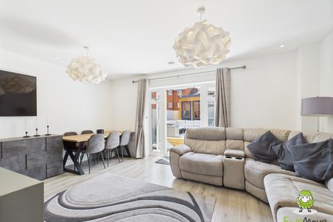 16 Appian Way, Chineham, Basingstoke, RG24 8BH