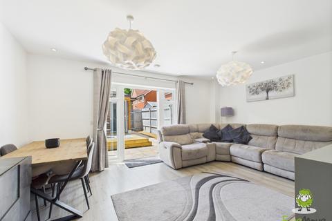 16 Appian Way, Chineham, Basingstoke, RG24 8BH