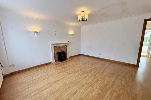 24 Lulham Close, Telscombe Cliffs, Peacehaven, BN10 7BG