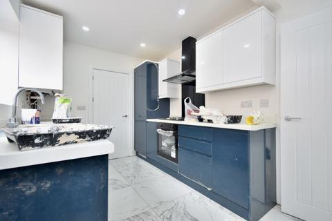 3 bedroom semi-detached house for sale, Greenbank Drive, Oadby, Leicester, LE2