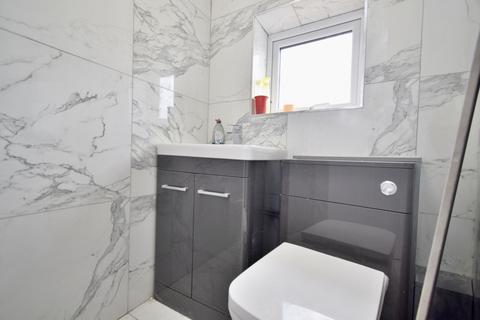 3 bedroom semi-detached house for sale, Greenbank Drive, Oadby, Leicester, LE2