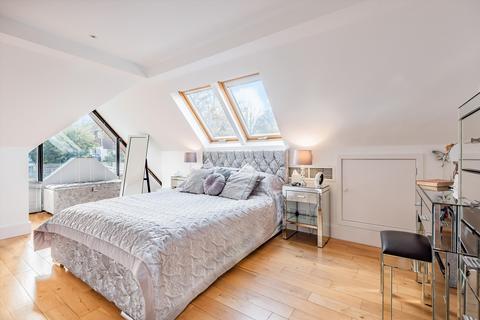 4 bedroom detached house for sale, Trumpsgreen Avenue, Virginia Water, Surrey, GU25