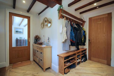 The Gables Chapel Lane, Kingsley, Frodsham, WA6 8HB
