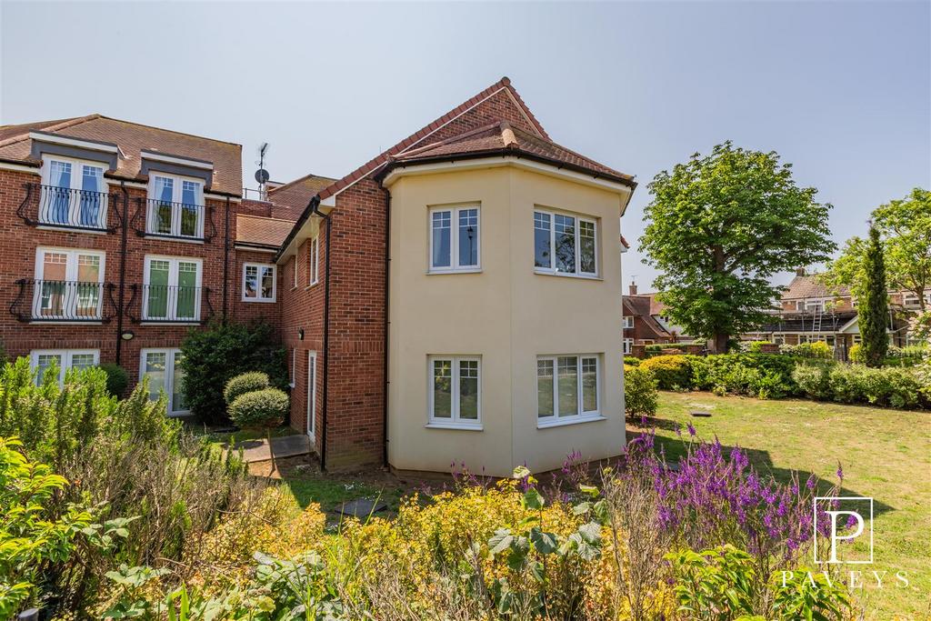 The victoria gardens development
