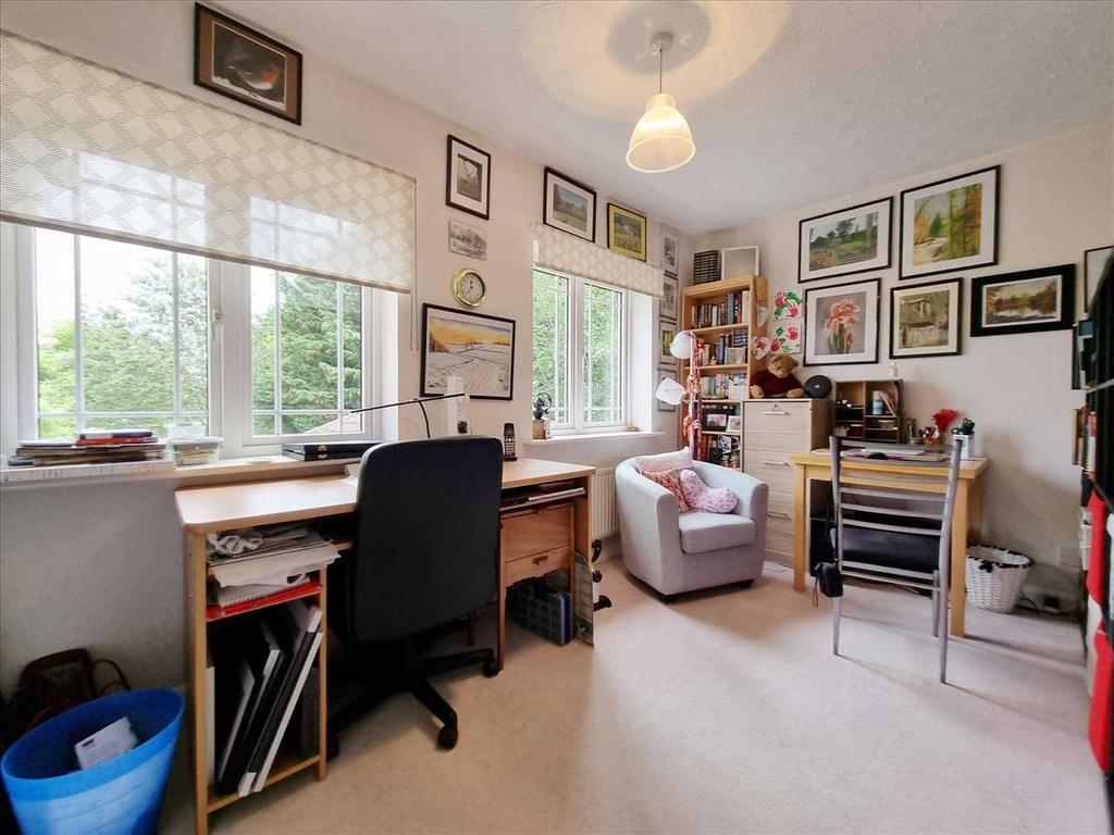Bedroom 2: