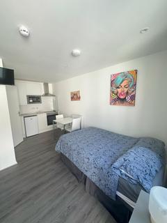 Studio to rent, Anson Road