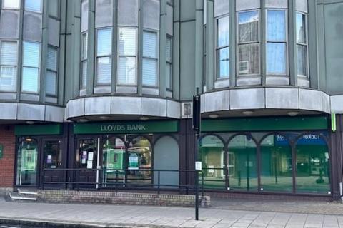 Office to rent, 21-25 Station Ln Hornchurch RM12 6JL