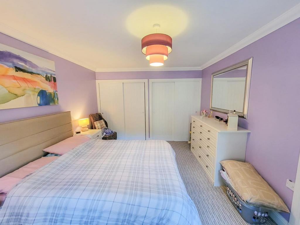 BEDROOM ONE.jpg