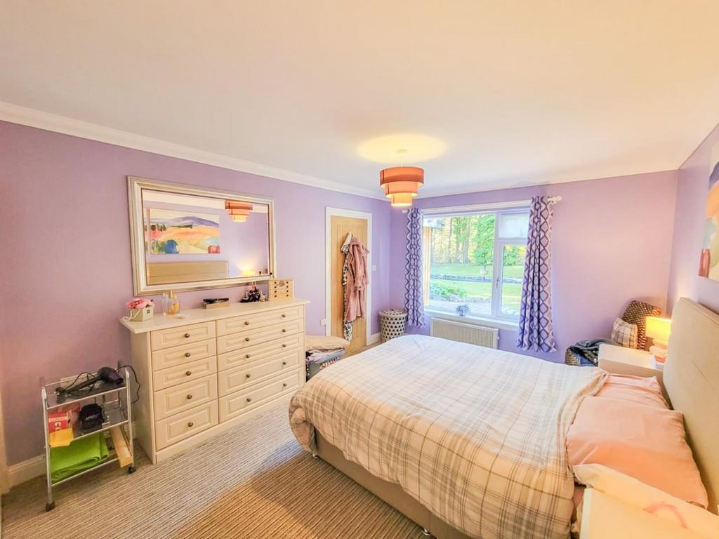 BEDROOM ONE (2).jpg