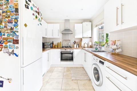3 bedroom end of terrace house for sale, Pilgrims Close, Tarring, Worthing, BN14 7LP