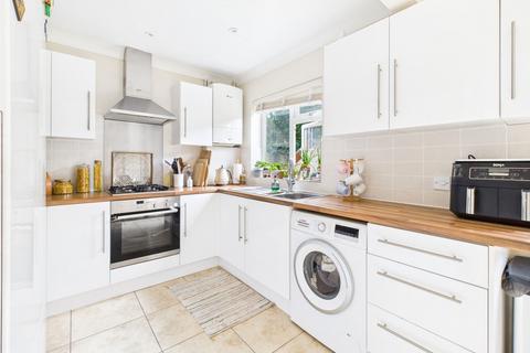 3 bedroom end of terrace house for sale, Pilgrims Close, Tarring, Worthing, BN14 7LP