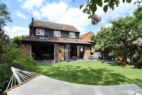 Walgrave Drive, Bradwell, Milton Keynes, Bucks, MK13
