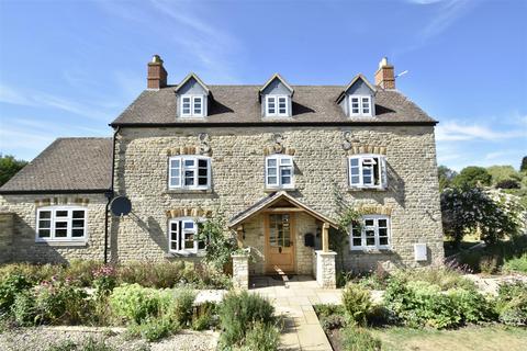 5 bedroom detached house for sale, South Street, Caulcott