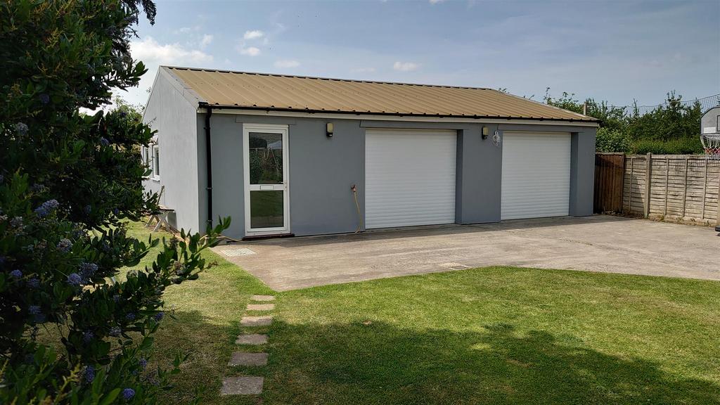 Detached Double Garage