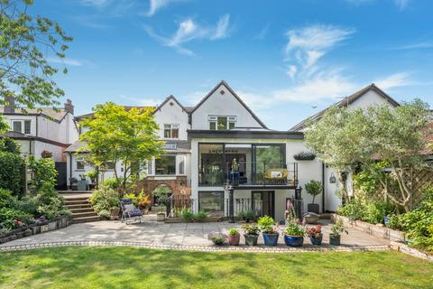 4 bedroom detached house for sale, Hardwick Road, Streetly / Sutton Coldfield, West Midlands, B74 3DL