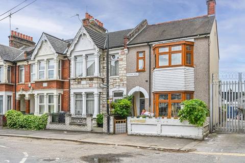 undefined, Sylvan Road, Walthamstow, London, E17