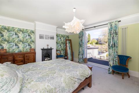 4 bedroom semi-detached house for sale, Long Bank, Gateshead