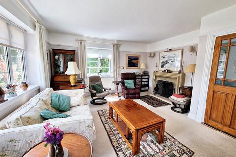 Yew Tree House Allington Park, Bridport, DT6 5DD